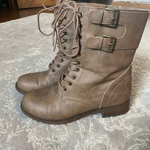 Taupe combat boots